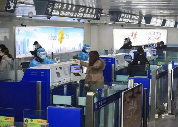 因为疫情国门什么时候开，疫情什么时候可以打开国门